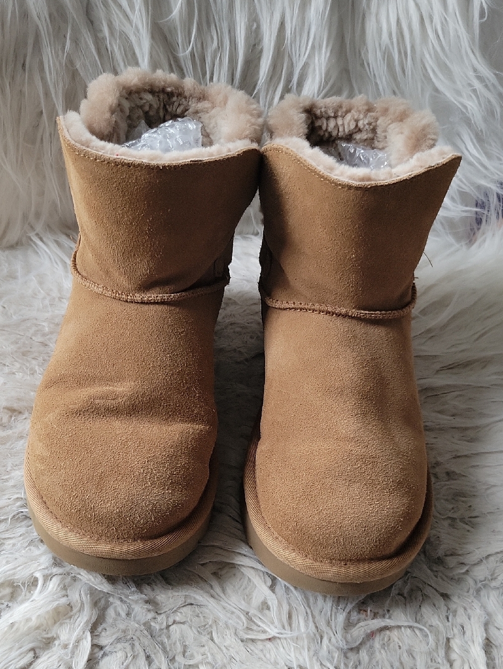 UGG Classic Mini II Chestnut Sheepskin Boots Women’s Size 7